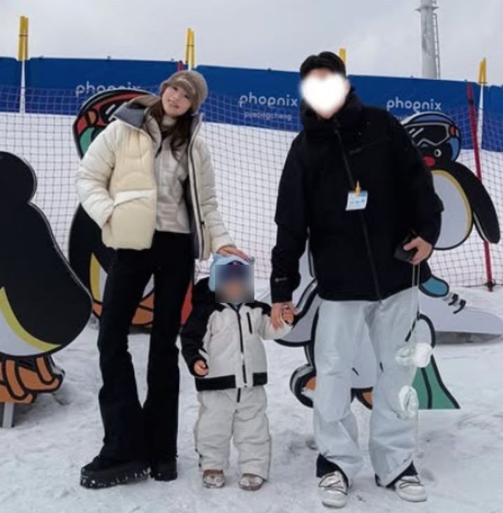[서울=뉴시스] 전 리듬체조 국가대표 출신 손연재가 남편, 아들과 함께한 스키장 나들이 사진을 공개했다. (사진=손연재 인스타그램 캡처) 2026.01.19. photo@newsis.com *재판매 및 DB 금지