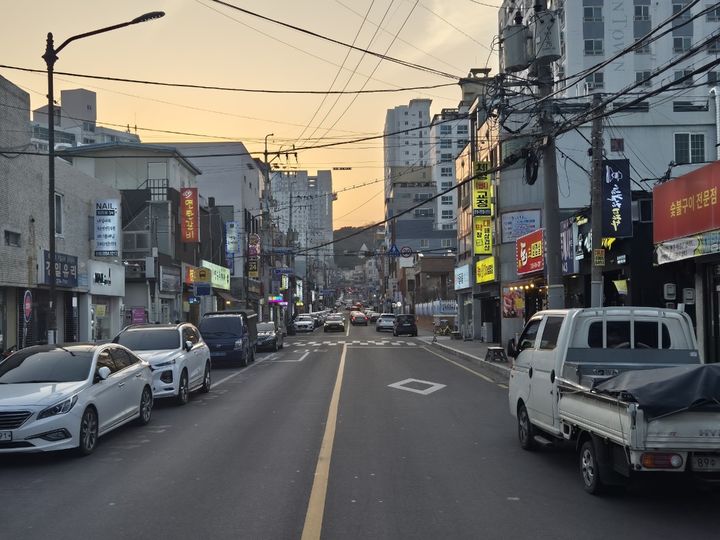 [울산=뉴시스] 골목형 상점가로 지정된 울산 남구 팔등로 기부거리 (사진=울산 남구 제공) photo@newsis.com *재판매 및 DB 금지