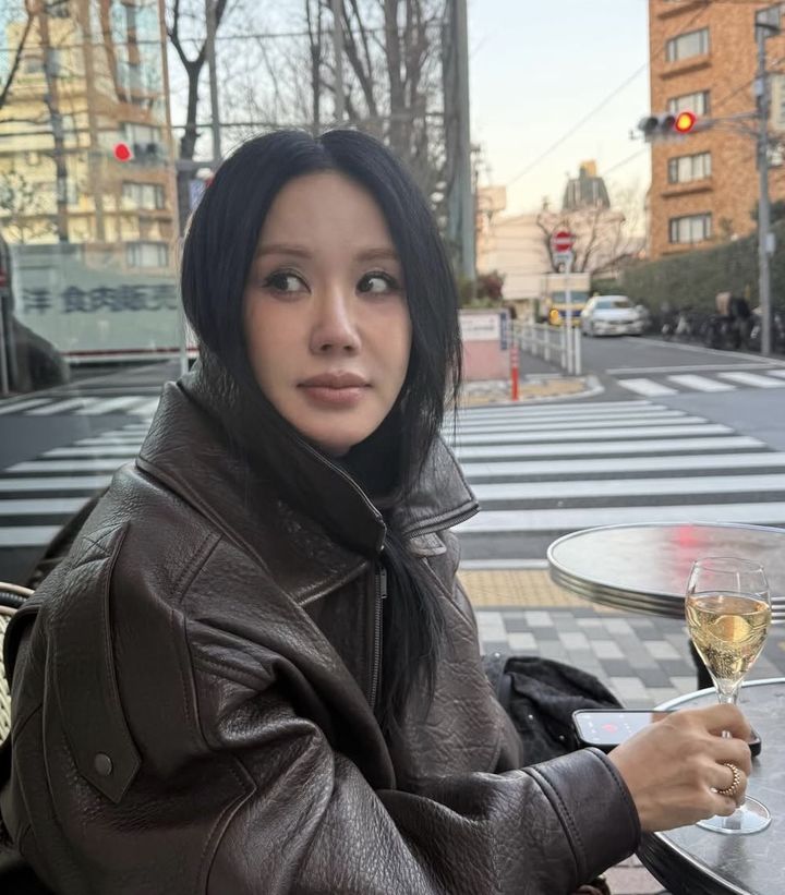 [서울=뉴시스] 가수 겸 배우 엄정화. (사진=엄정화 인스타그램 캡처) 2026.01.20. photo@newsis.com *재판매 및 DB 금지