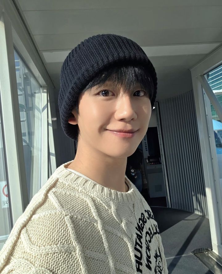 [뉴시스] 배우 정해인이 소년미 넘치는 근황을 공개해 팬들의 시선을 끌었다. (사진=정해인 인스타그램 캡처) *재판매 및 DB금지 *재판매 및 DB 금지