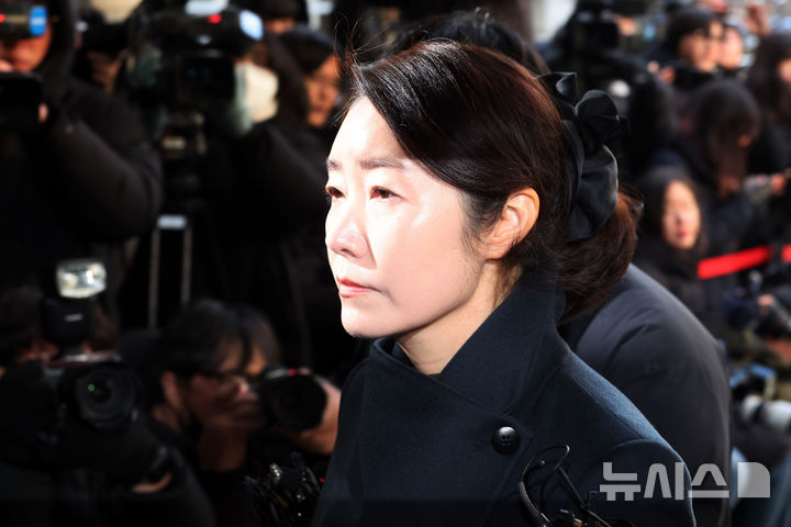 경찰, 강선우 구속영장 신청 검토…불체포특권 '변수'