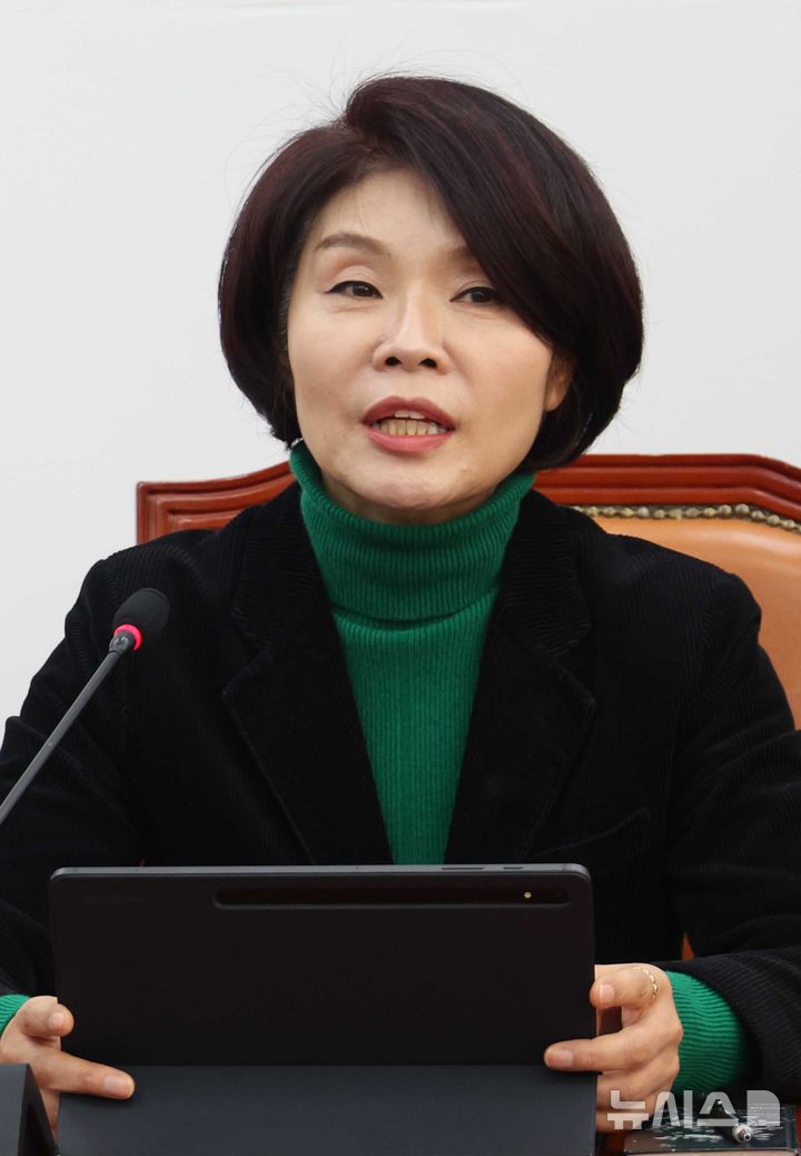 與한정애 "코스피 5000 돌파, 李 '5대 대전환' 전략에 대한 화답"