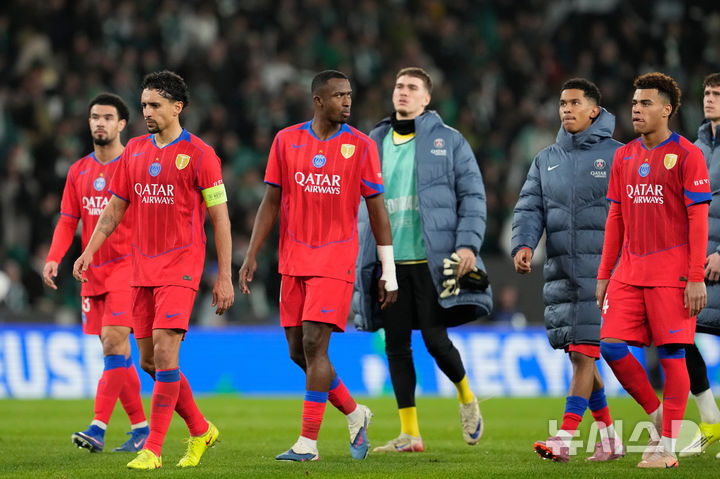 [리스본=AP/뉴시스] 프랑스 프로축구 리그1 파리 생제르맹(PSG) 선수단. 2026.01.20. photo@newsis.com