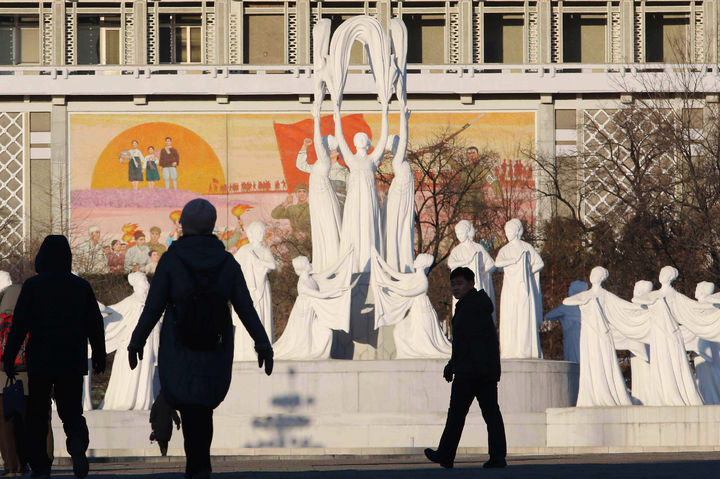 북한서 '오징어 게임' 보면 공개 처형…"학교에서 사형식 참여 강요"
