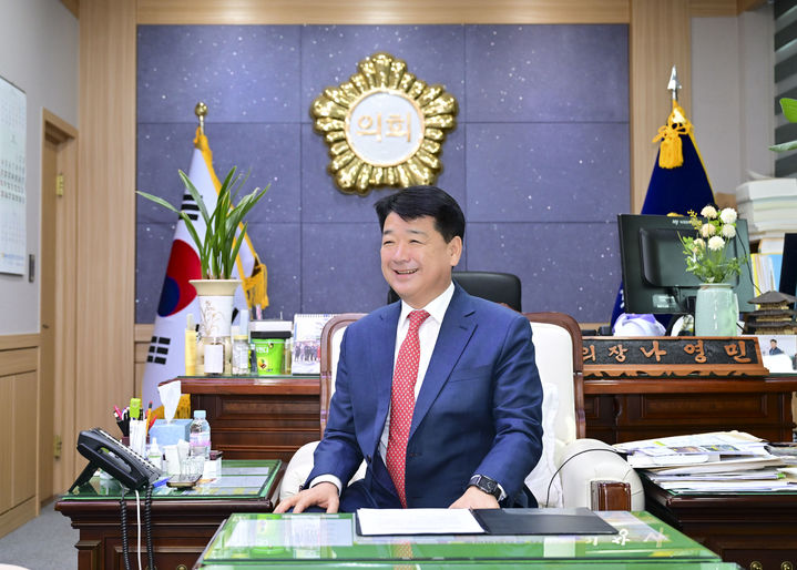 [김천=뉴시스] 나영민 김천시의회 의장. (사진=김천시의회 제공) 2026.01.21photo@newsis.com *재판매 및 DB 금지