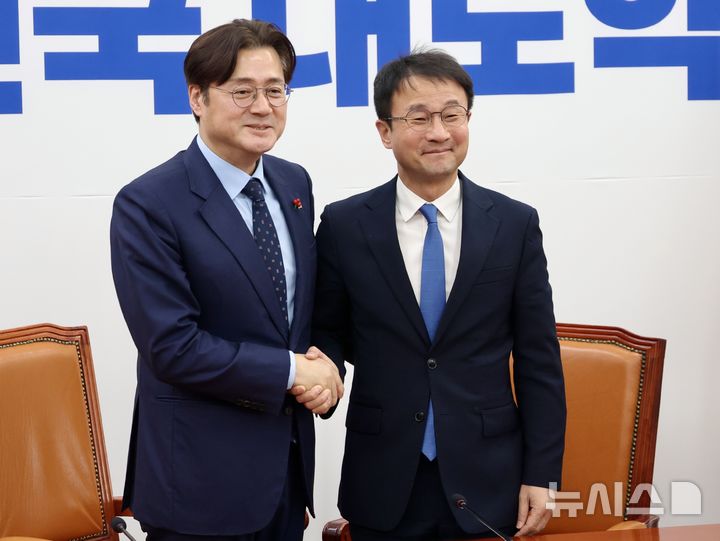 홍익표 만난 한병도 "광역통합 포함 입법과제 신속 처리에 최선"