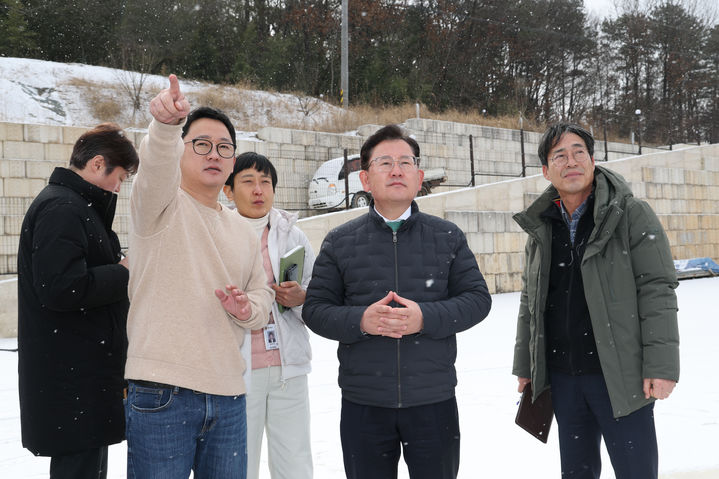 농진청장, 정읍 스마트 양돈농가 방문…냄새 저감·ICT 돈사 점검