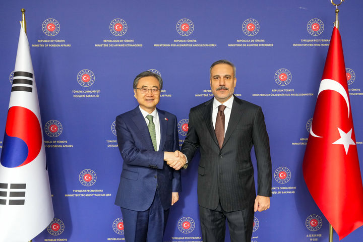 [서울=뉴시스] 조현 외교부 장관, 튀르키예 외교장관 회담. (사진=외교부 제공) 2026.01.21 *재판매 및 DB 금지