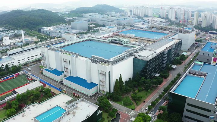 [천안=뉴시스] 천안제3일반산업단지에 입주한 삼성전자 전경. (사진=천안시 제공) 2026.01.22. photo@newsis.com *재판매 및 DB 금지