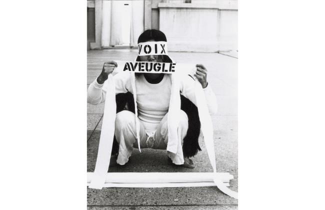 Theresa Hak Kyung Cha, Aveugle Voix, 1975. Documentation of performance rehearsal at Greek Theatre, UC Berkeley. Gift of the Theresa Hak Kyung Cha Memorial Foundation. *재판매 및 DB 금지