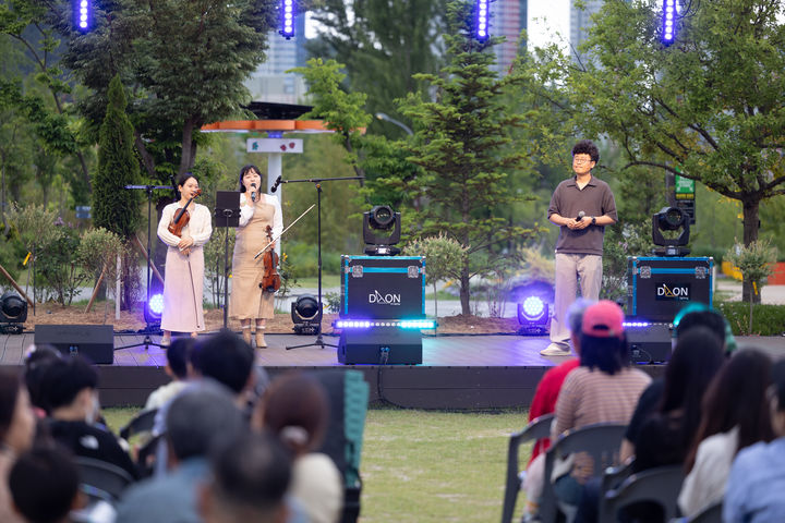 [대전=뉴시스] 국립세종수목원에서 열린 문화공연의 모습. (사진=한국수목원정원관리원 제공) 2026.01.22. photo@newsis.com *재판매 및 DB 금지