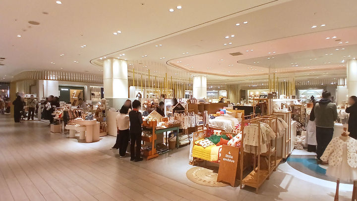 [서울=뉴시스] 신세계백화점 강남점 유아동 매장 전경. (사진=신세계백화점 제공) *재판매 및 DB 금지