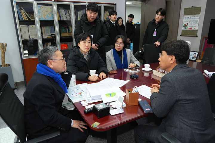  *재판매 및 DB 금지