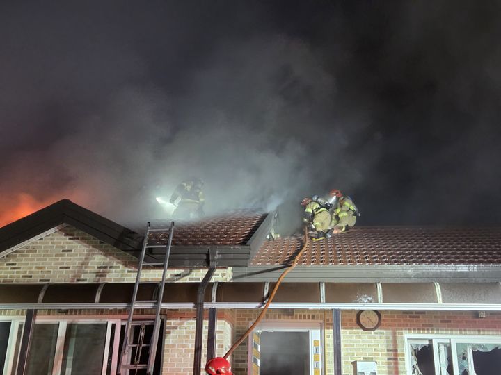 서천 단독주택서 불…인명피해 없이 3시간13분 만에 진화