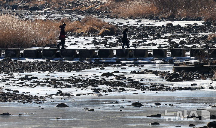 대구·경북 아침 -16도 강추위…체감온도 더 낮아 '꽁꽁'
