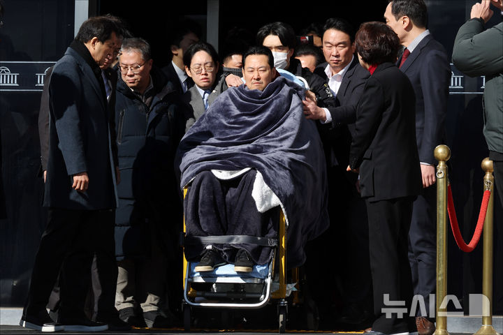 '퇴원' 장동혁, 당무 조속 복귀 의지…한동훈 징계안 처리 방향 주목