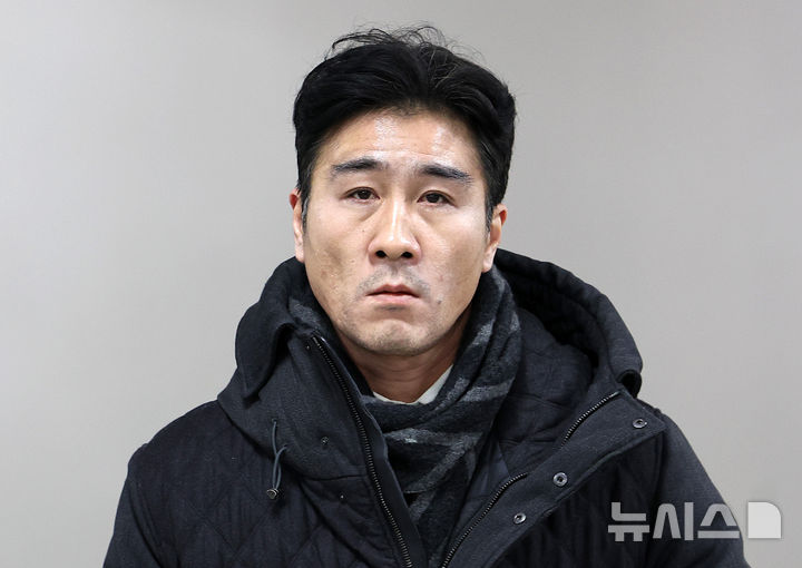 [서울=뉴시스] 이영환 기자 = 사진은 채상병특검 '구명로비 위증' 혐의로 재판에 넘겨진 이관형씨. 2026.01.22. 20hwan@newsis.com