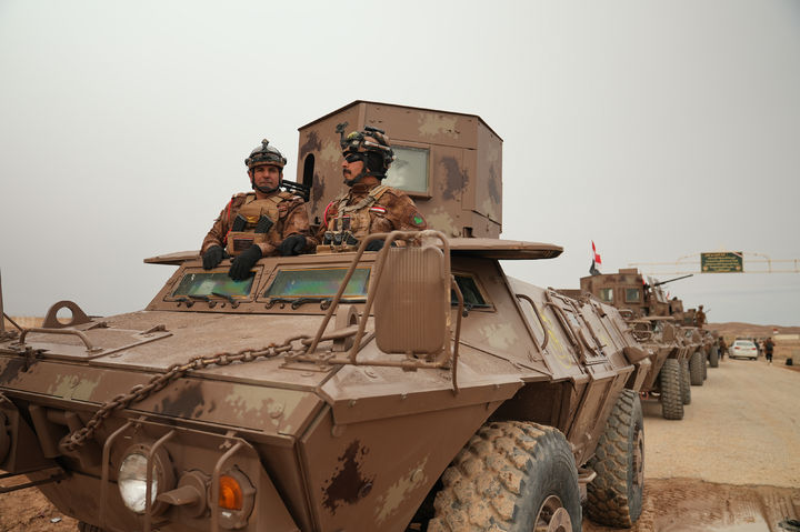 [신자르=AP/뉴시스]지난 1월 22일(현지 시간) 이라크 북부 신자르에서 이라크 국경수비대가 최근 시리아 정부군과 쿠르드족 주도의 시리아민주군(SDF)의 충돌과 관련해 국경 경비를 강화하고 있다. 2026.03.05.