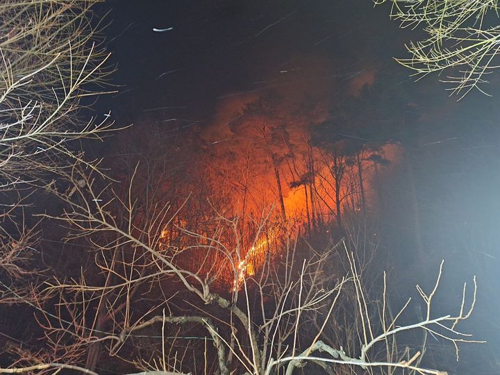 곡성 산불 이틀째, 진화율 75%…인명 피해 없어