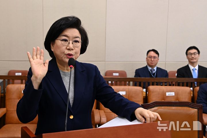 이혜훈 기획예산처 장관 후보자 "성숙하지 못한 언행에 상처받은 분들께 사과" [뉴시스Pic]