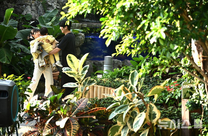 동장군 피해 식물원 나들이 [뉴시스Pic]