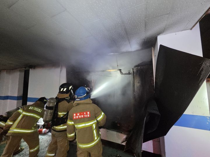 충남 보령 대천동 4층 모텔 1층서 불…31분 만에 진화