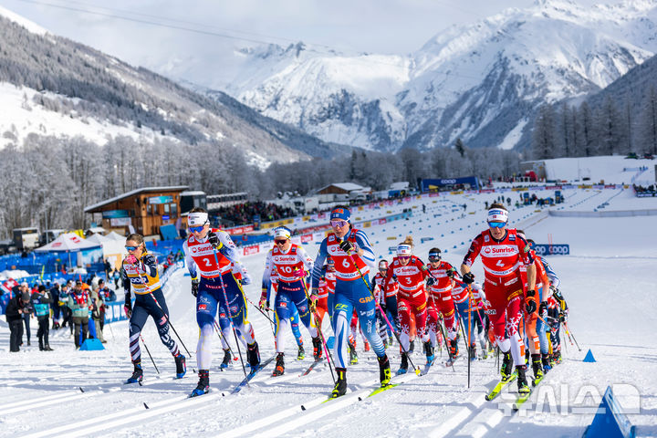 [게쉬넨=AP/뉴시스] 크로스컨트리 스키. 2026.01.25. photo@newsis.com