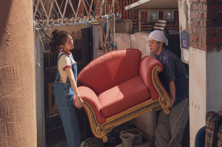 눈물의 입소문 '만약에 우리' 200만명 넘겼다