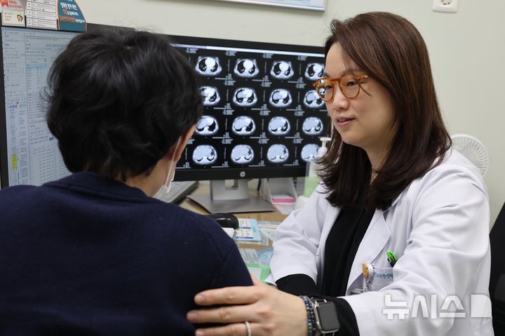 "약없이 뛰놀 수 있어요"…13살 여아, 엄마 간이식 성공