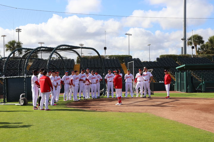 [서울=뉴시스] 미국 플로리다주 베로비치에서 1차 스프링캠프를 시작한 프로야구 SSG 랜더스 선수단. (사진 = SSG 랜더스 제공) *재판매 및 DB 금지