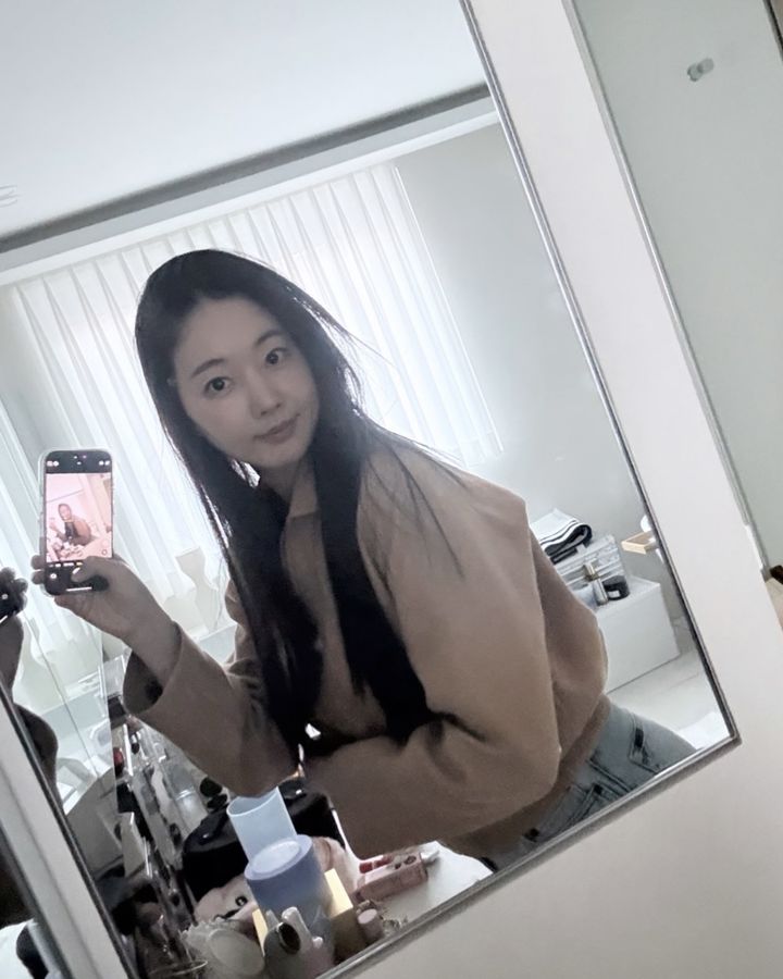 [서울=뉴시스] 배우 김사랑. (사진=김사랑 인스타그램 캡처) 2026.01.26. photo@newsis.com *재판매 및 DB 금지