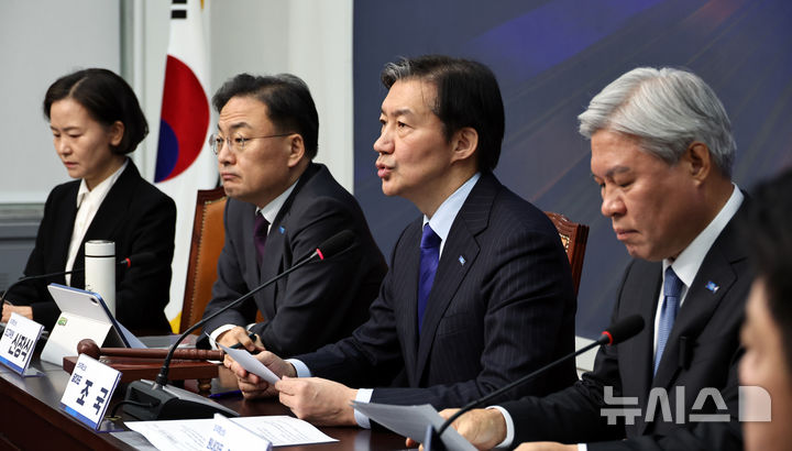 조국혁신당 "與, 흡수합당 오해 형성 유감…비전·예우 있어야"(종합)