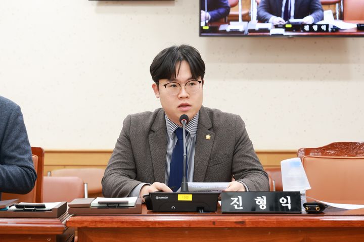 창원시의회, 국어 진흥과 지역어 보전에 관한 조례 개정