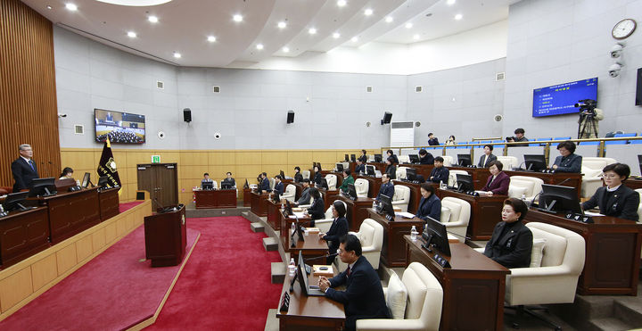 [대전=뉴시스] 대전 서구의회가 27일 제294회 임시회를 개회하고 있다. (사진=서구의회 제공) 2026.01.27. photo@newsis.com *재판매 및 DB 금지