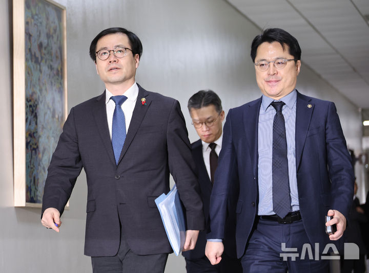 이철규 산자위원장, 산업차관에 "국회 대미 투자 반대한 적 없어…美에 적극 설명하라"