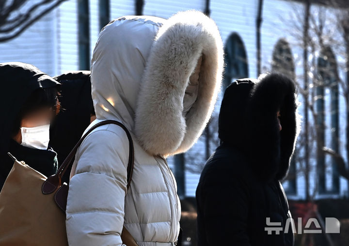 아침 최저 -15도 '강추위' 지속…제주엔 눈·비[오늘날씨]