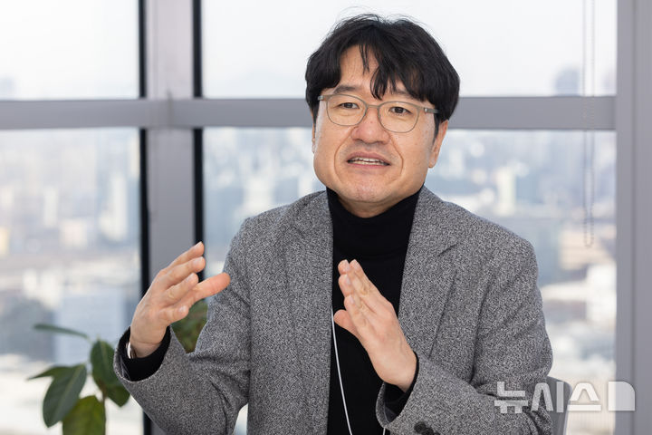 [서울=뉴시스] 황준선 기자 = 우길수 아톤 대표가 27일 서울 여의도 아톤에서 뉴시스와 인터뷰를 하고 있다. 2026.01.27. hwang@newsis.com