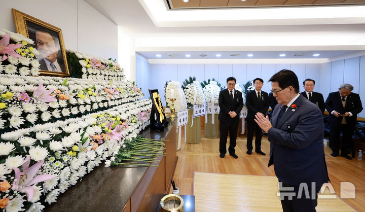 박지원 "故이해찬, 아내 붙들고 펑펑 울었다더라"…과거 일화 공개