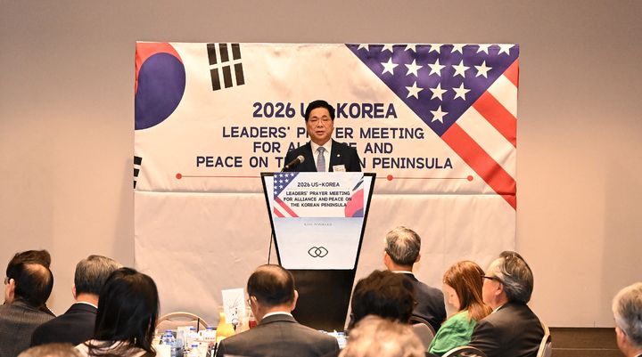 [서울=뉴시스] 26일(현지시간) 미국 로스앤젤레스 소피텔에서 열린 '2026 한미동맹 강화와 한반도 평화를 위한 기도회'에 참석한 이영훈 여의도순복음교회 담임목사 (사진=.여의도순복음교회 제공) 2026.01.28. photo@newsis.com *재판매 및 DB 금지