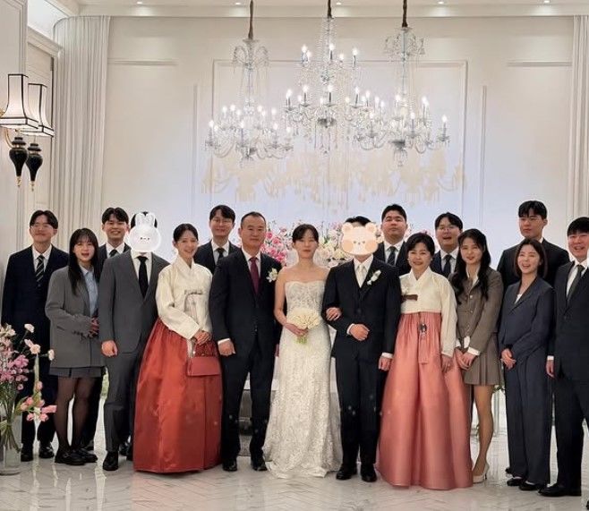 [서울=뉴시스] '13남매 장녀' 남보라가 동생의 결혼식 현장을 공개하며 보기 드문 장관을 연출했다. (사진=인스타그램 캡처) 2026.01.28. photo@newsis.com&nbsp; *재판매 및 DB 금지