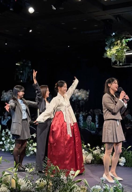 [서울=뉴시스] '13남매 장녀' 남보라가 동생의 결혼식 현장을 공개하며 보기 드문 장관을 연출했다. (사진=인스타그램 캡처) 2026.01.28. photo@newsis.com&nbsp; *재판매 및 DB 금지