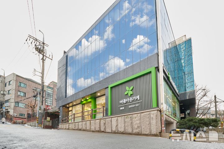 [서울=뉴시스]아름다운 가게 명동점.(사진=아름다운가게)