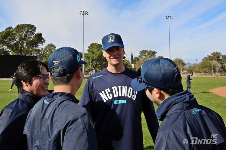 [서울=뉴시스] 프로야구 NC 다이노스 커티스 테일러가 지난 25일부터 미국 애리조나주 투손에서 열리는 구단 스프링캠프에 합류해 훈련을 진행하고 있다. (사진=NC 다이노스 제공) 2026.01.28. *재판매 및 DB 금지