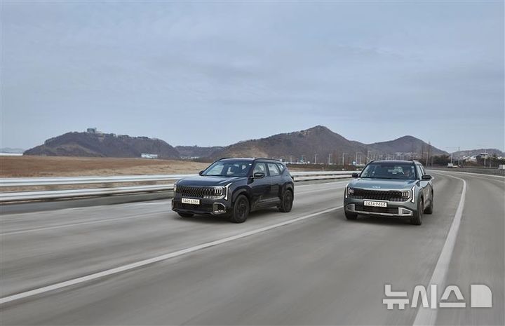 [서울=뉴시스]디 올 뉴 셀토스의 도로 주행 모습. (사진=기아 제공) 2026.1.29. photo@newsis.com