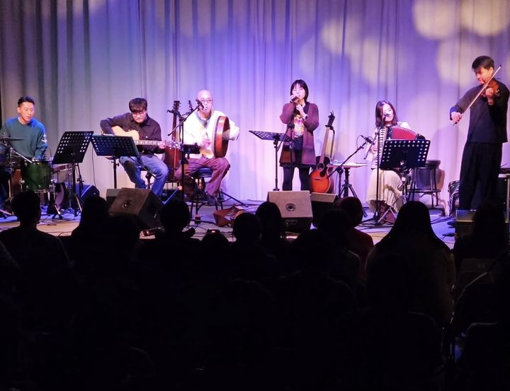 [서울=뉴시스] 2023년 12월13일 벨로주 홍대에서 공연한 하림 & 패치워크로드. (사진 = 벨로주 인스타그램 캡처) 2026.01.28. photo@newsis.com *재판매 및 DB 금지