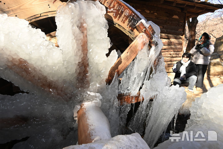 충북 최저 영하 12도 한파 계속…낮 최고 2도
