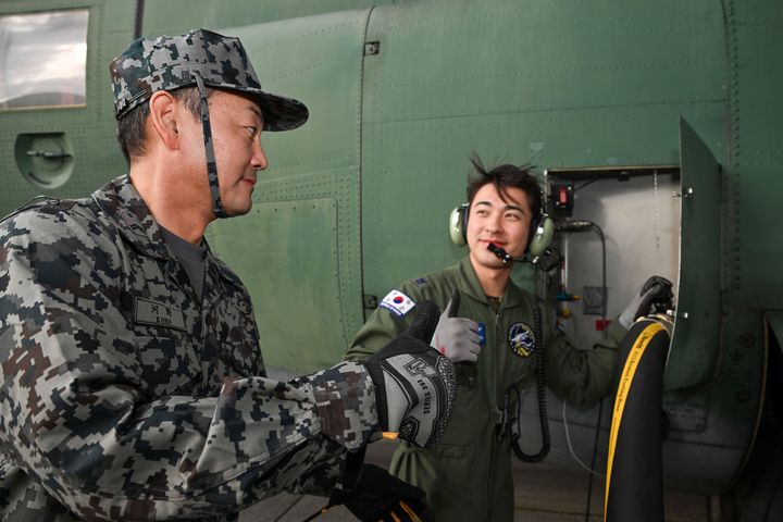 韓 블랙이글스, 일본 나하기지 기착…항공자위대 첫 급유 지원