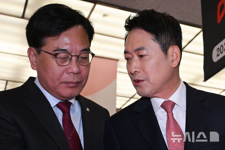 장동혁, 한동훈 제명 여부에 "충분한 시간 주어져…절차에 따라 진행"