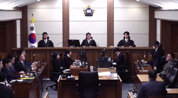 '알선수재 실형' 김건희 "재판부 엄중한 지적 겸허히 받아들여"