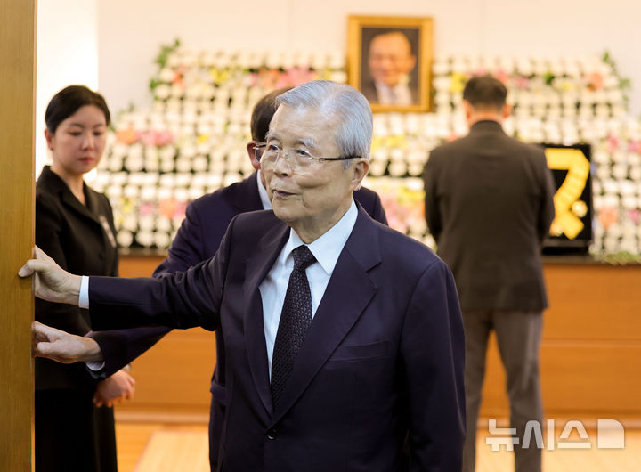 故 이해찬 장례 이틀차…윤재옥·윤상현 등 야권 인사도 발길(종합2보)